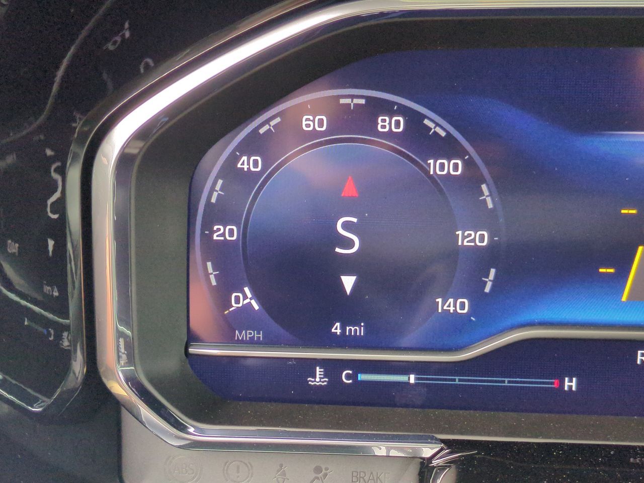 2025 Chevrolet Silverado 1500 RST photo 12