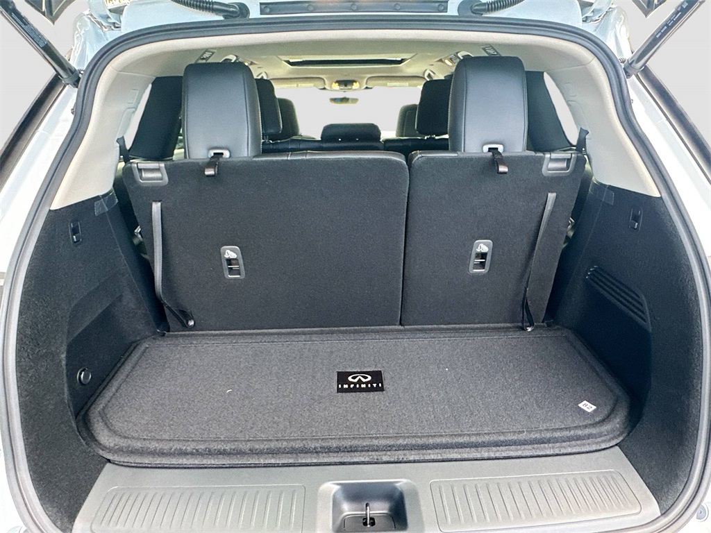 2026 Infiniti QX60 Luxe photo 28