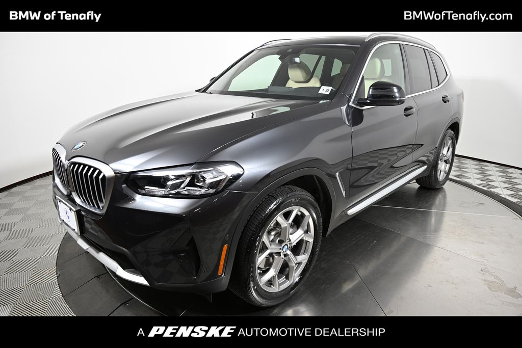 2023 BMW X3 30i's photo