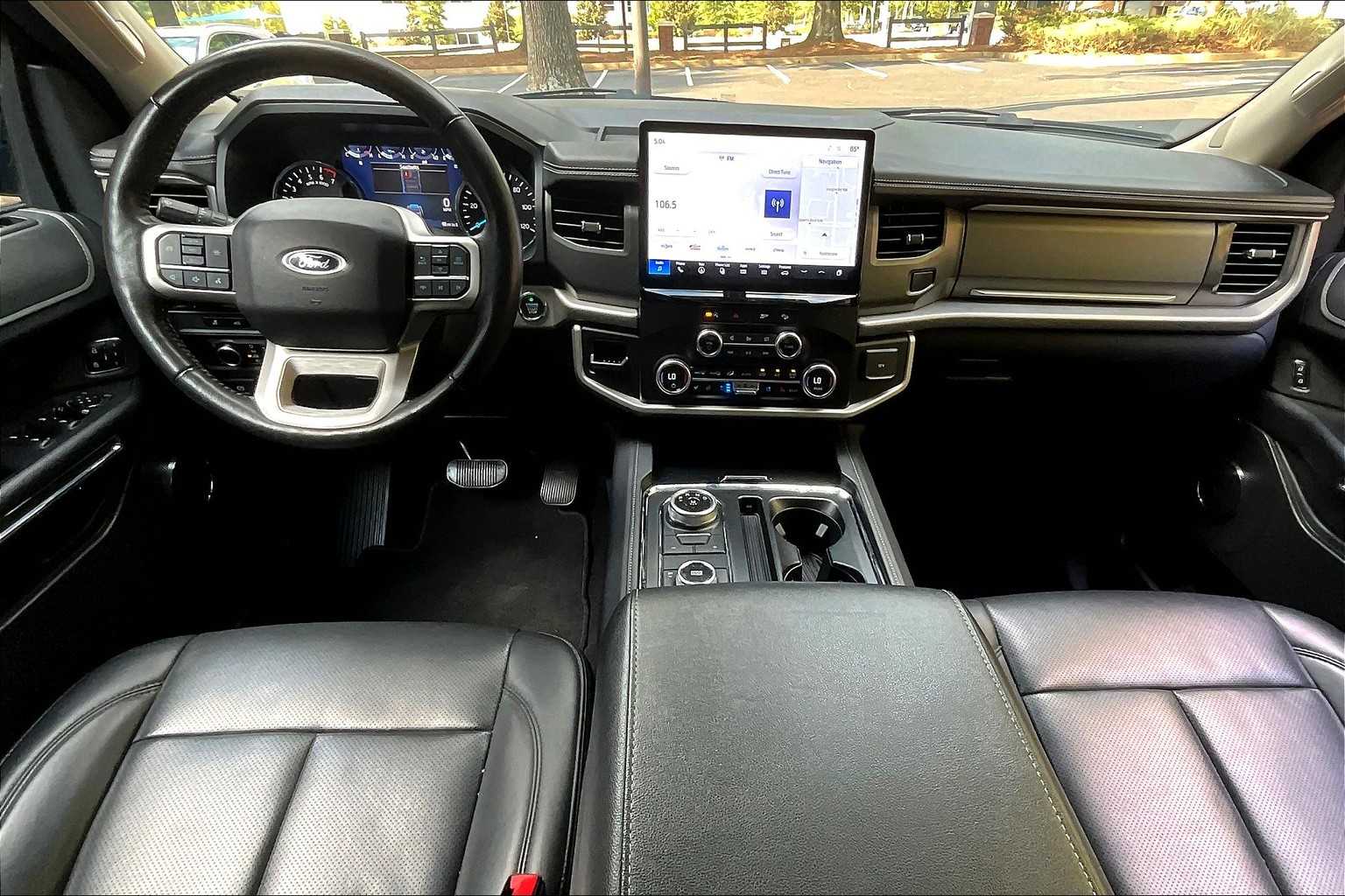 2024 Ford Expedition XLT photo 13