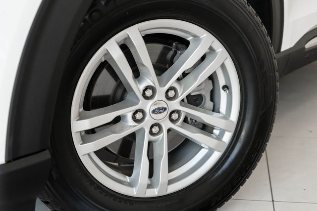 2022 Ford Explorer XLT photo 2