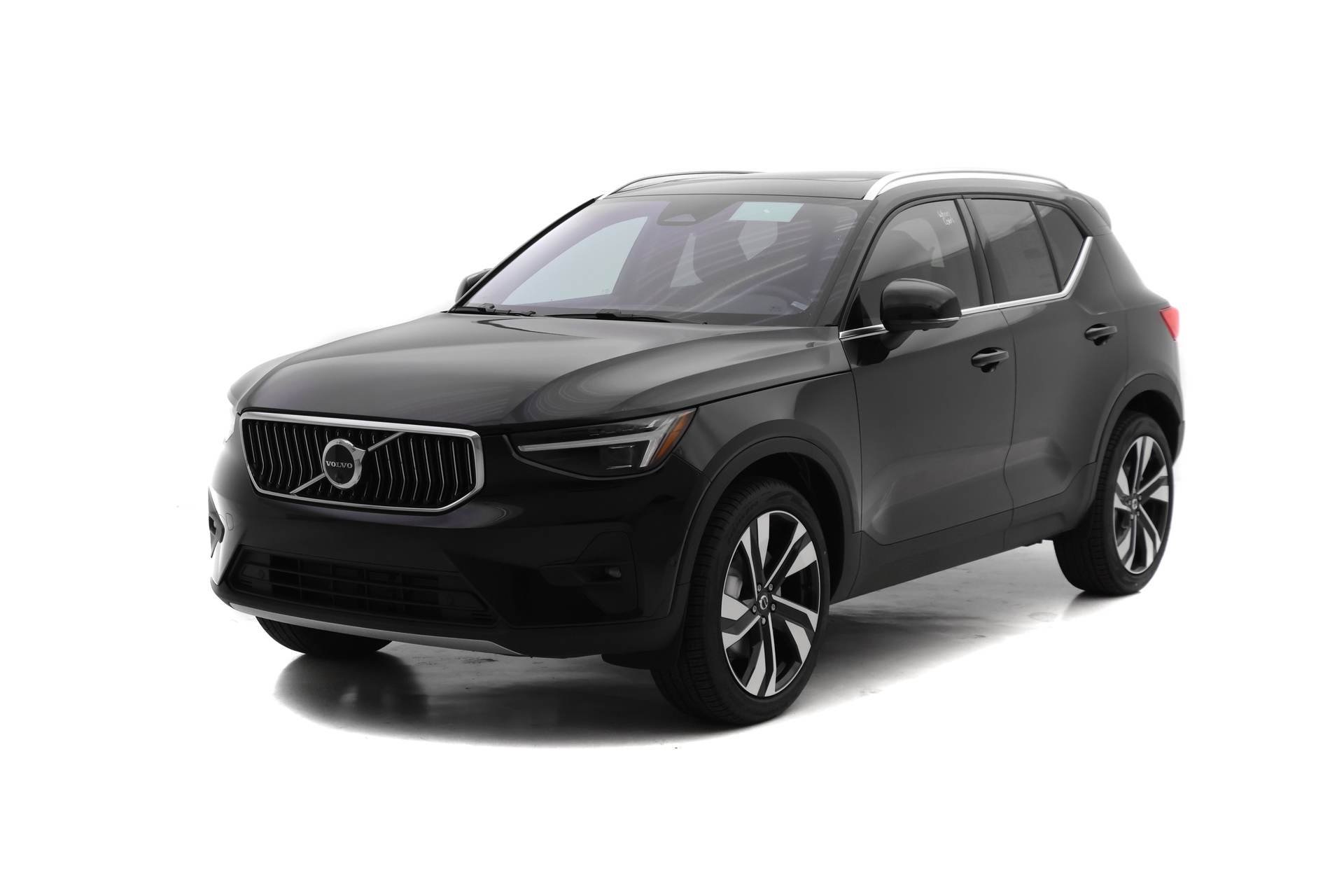 2025 Volvo XC40