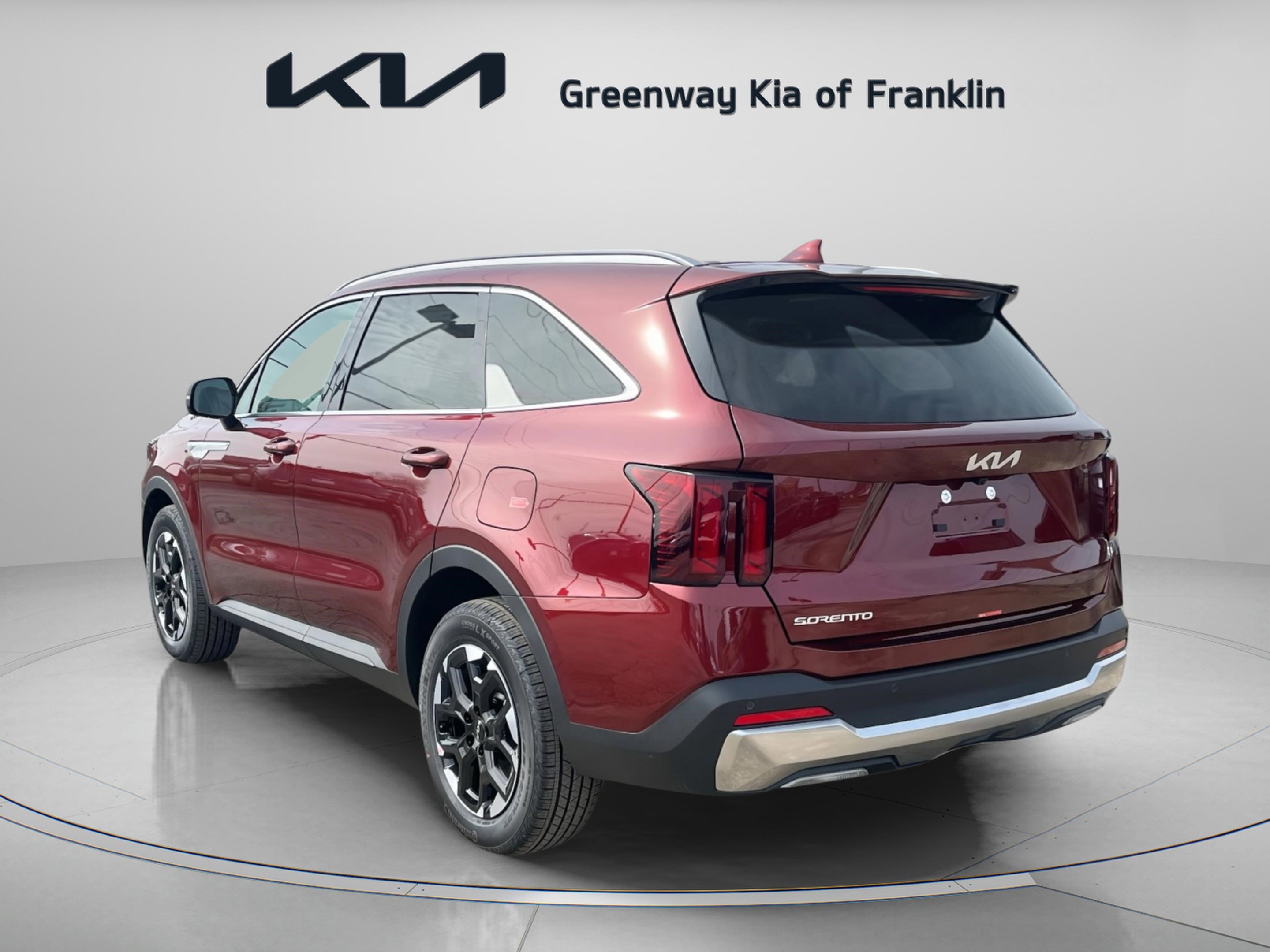 2025 Kia Sorento S photo 2