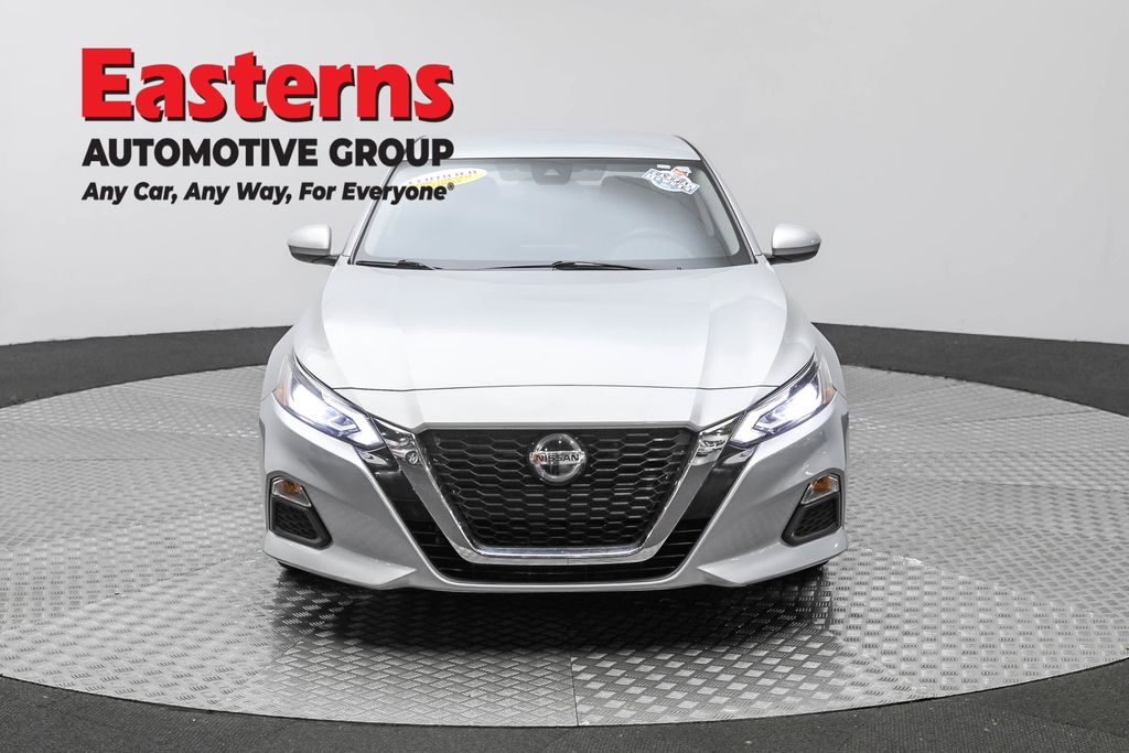2022 Nissan Altima 2.5 SV photo 2