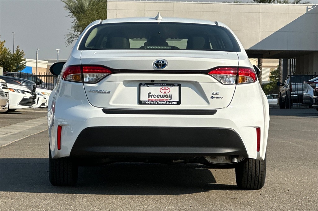 2025 Toyota Corolla Hybrid LE photo 3