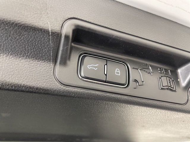 2022 Ford Explorer Limited photo 40