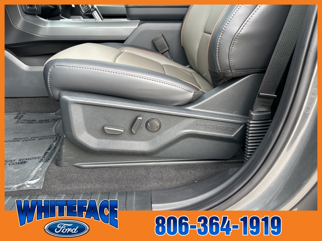 2025 Ford F-150 Lariat photo 12