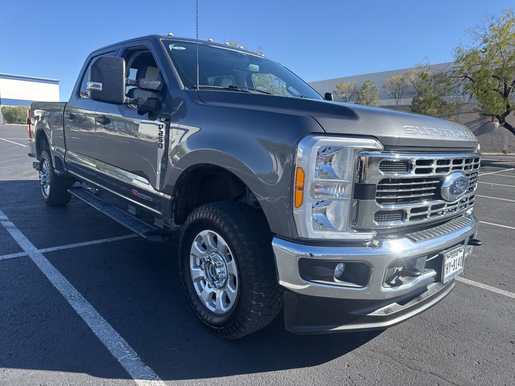 2023 Ford F-250 Super Duty XLT's photo