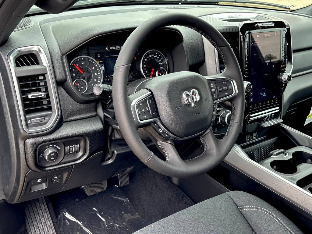 2025 Ram 1500 Big Horn Lone Star photo 11