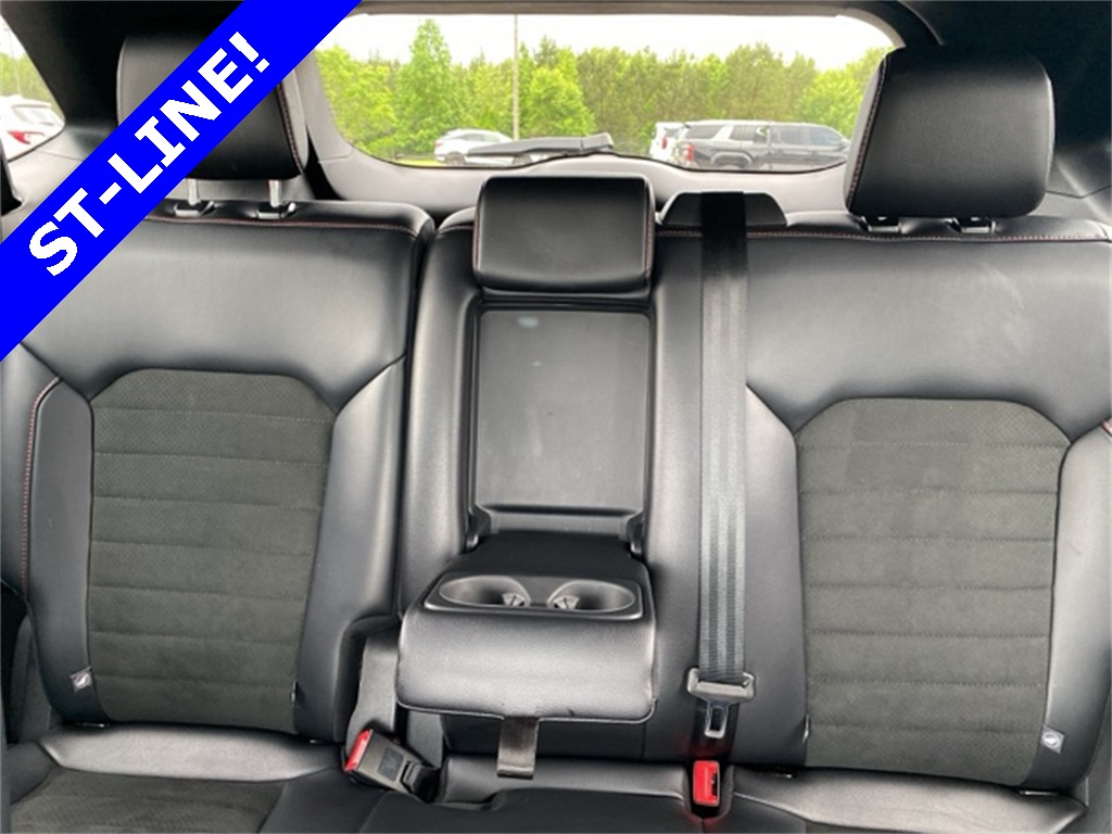 2024 Ford Edge ST photo 2