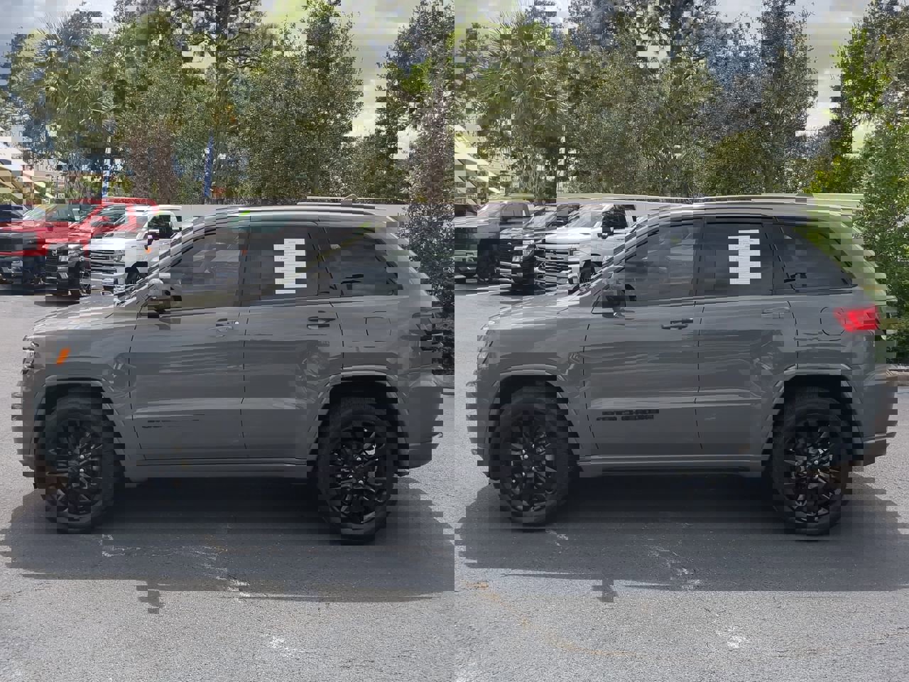 2020 Jeep Grand Cherokee Altitude photo 15