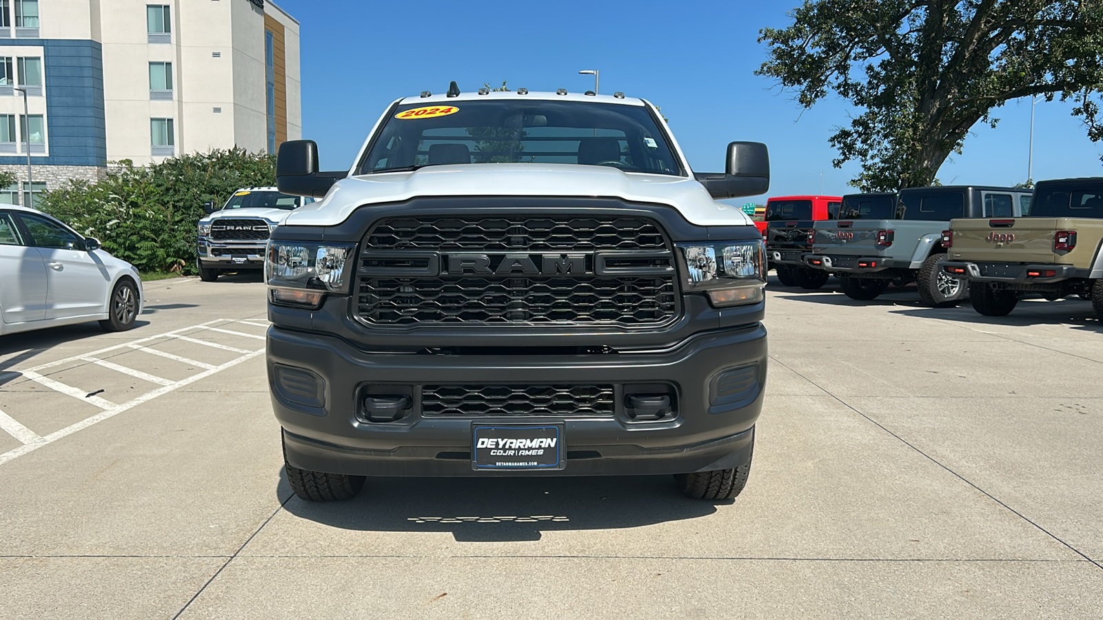 2024 Ram 3500 Tradesman photo 8