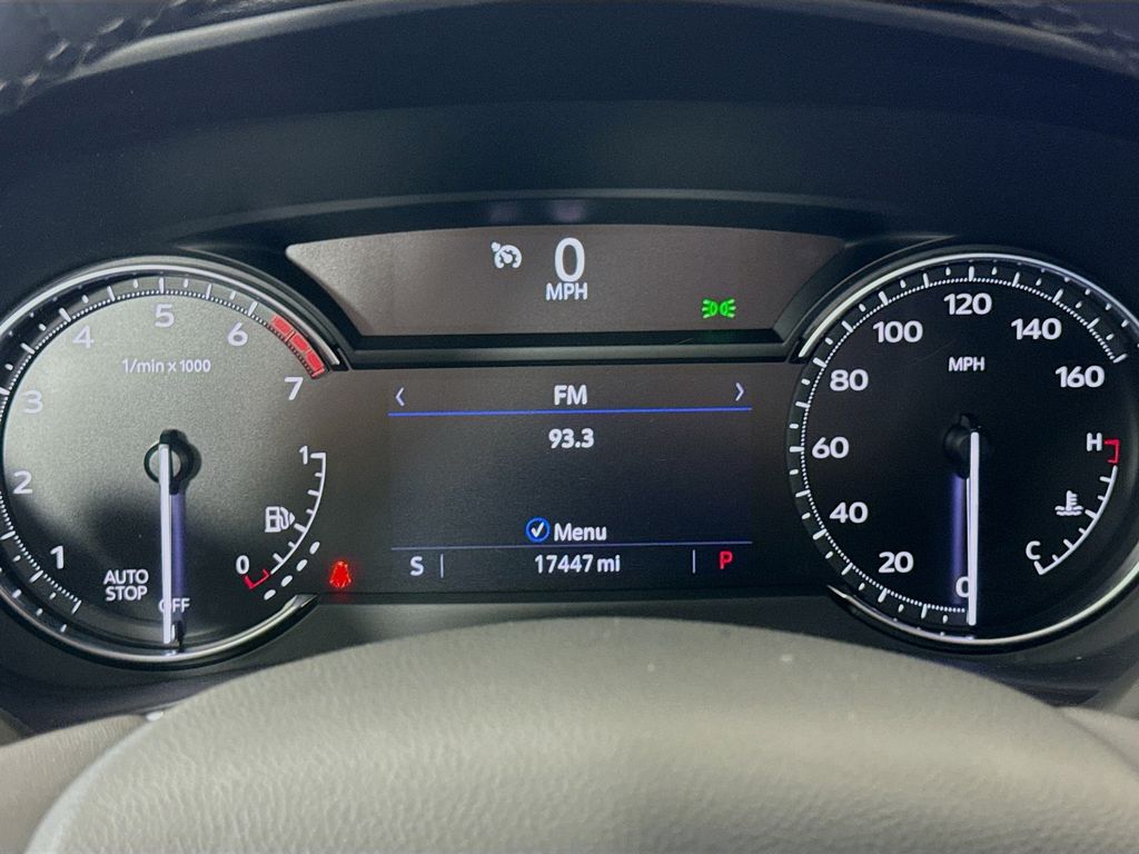 2023 Cadillac XT4 Luxury photo 10