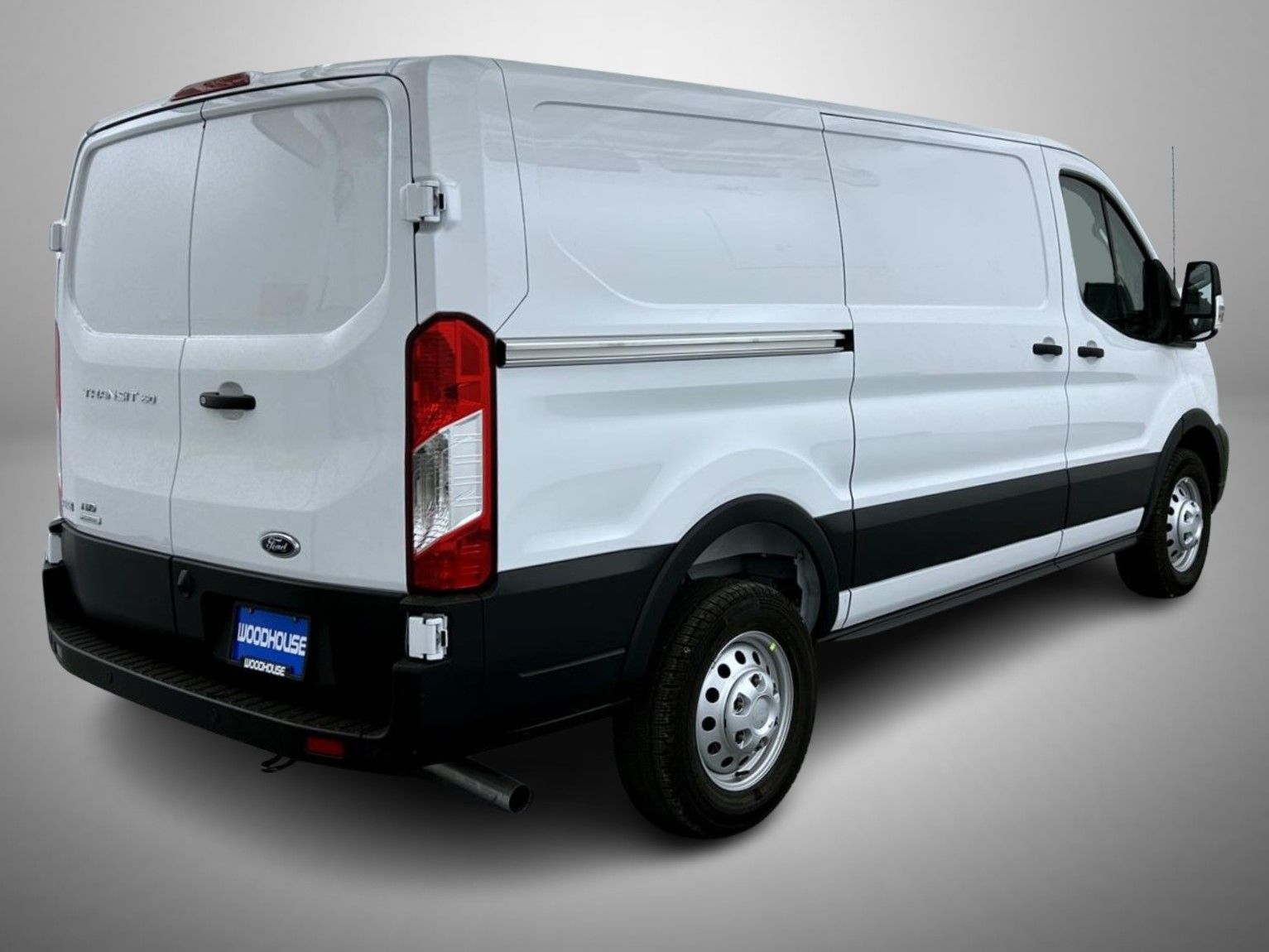 2025 Ford Transit photo 4