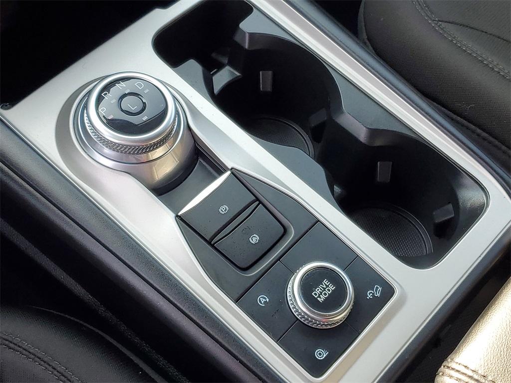 2023 Ford Explorer XLT photo 16