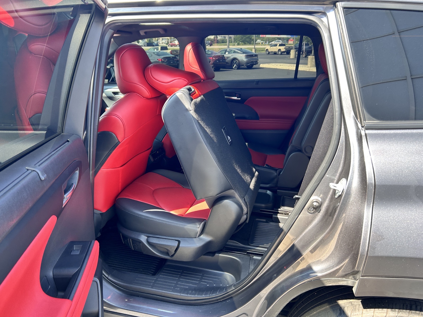 2023 Toyota Highlander XSE photo 17