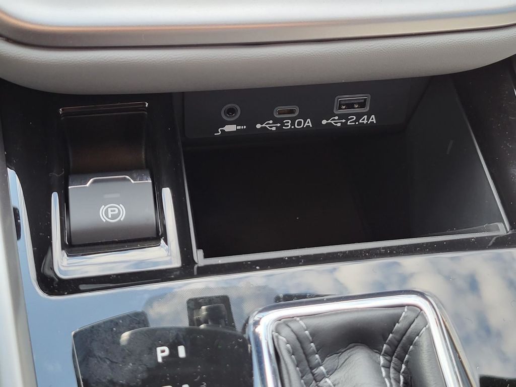 2025 Subaru Outback Premium photo 8