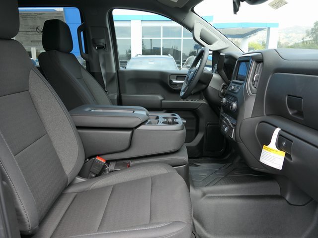 2025 Chevrolet Silverado 1500 Custom photo 23