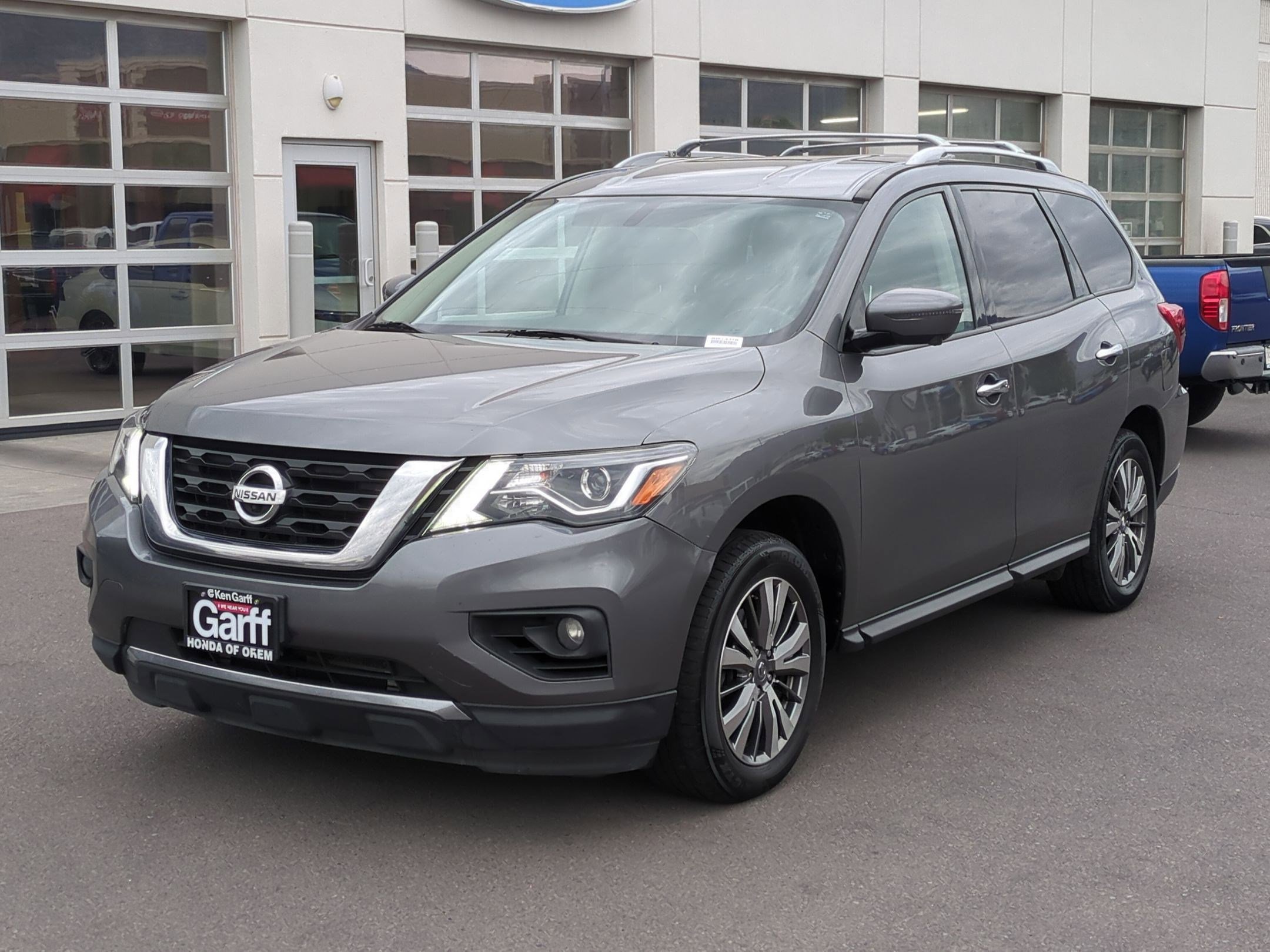 2019 Nissan Pathfinder SL photo 7