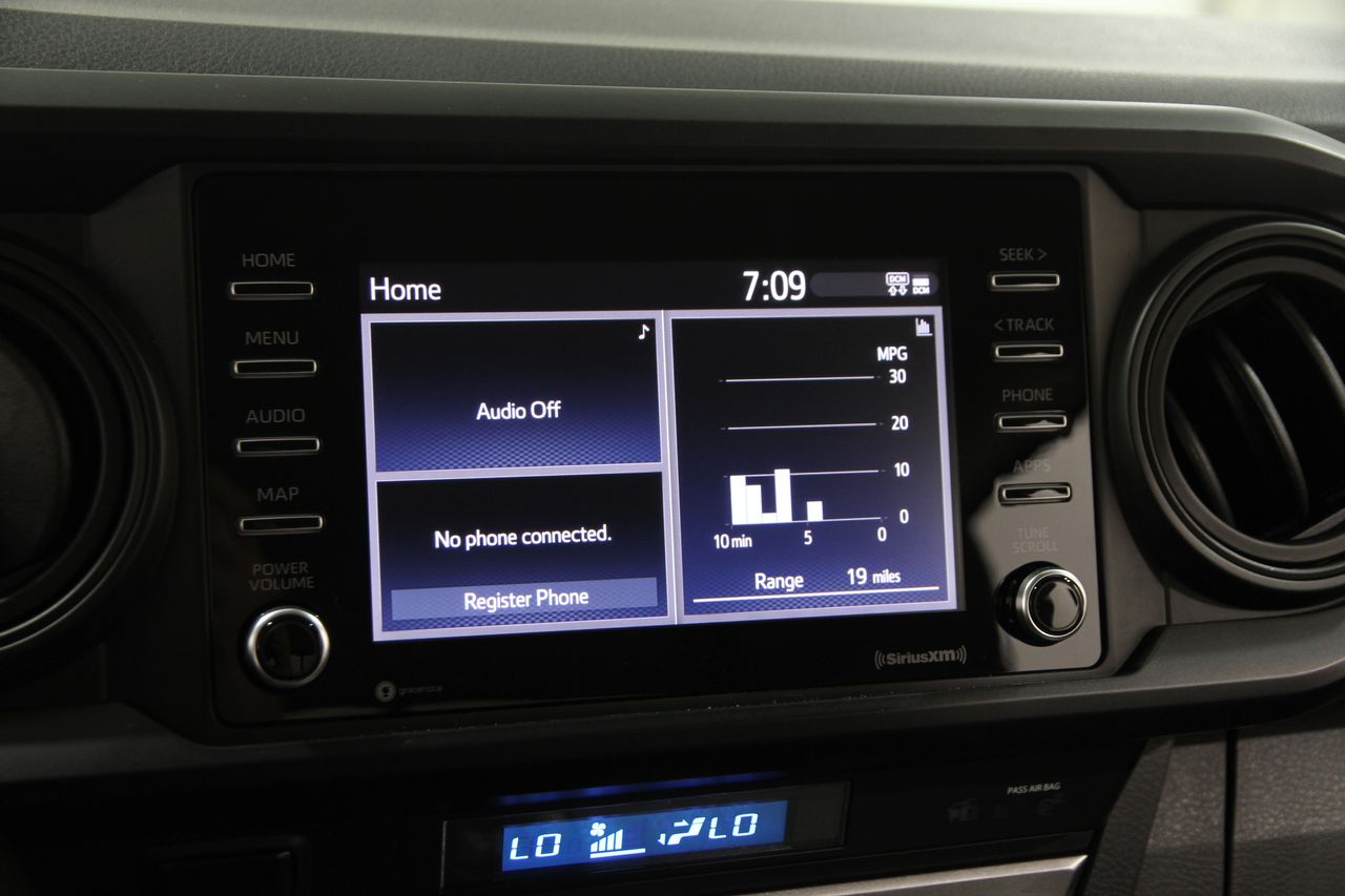2022 Toyota Tacoma SR V6 photo 10