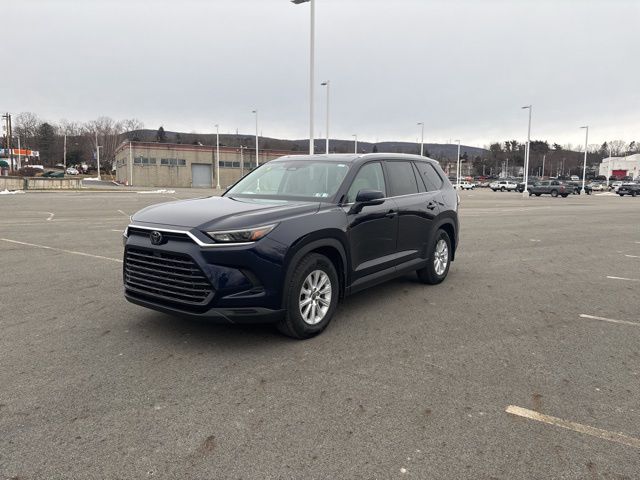 2024 Toyota Grand Highlander XLE's photo