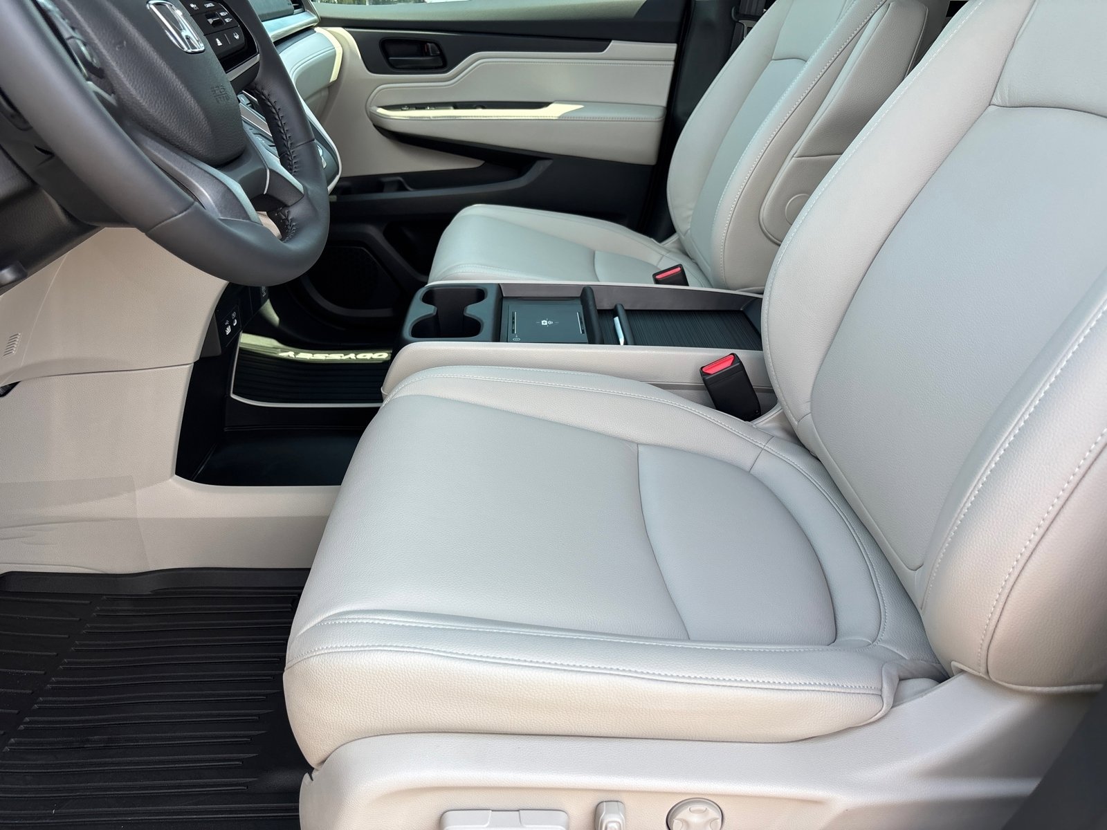 2026 Honda Odyssey EX-L photo 23