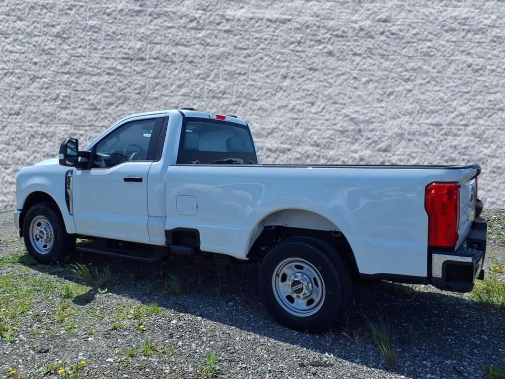 2023 Ford F-350 XL photo 24