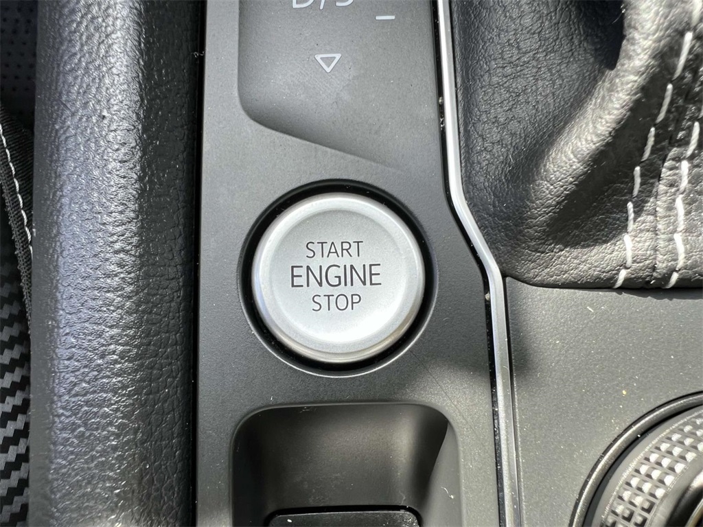2021 Volkswagen Atlas Cross Sport SE Technology photo 27