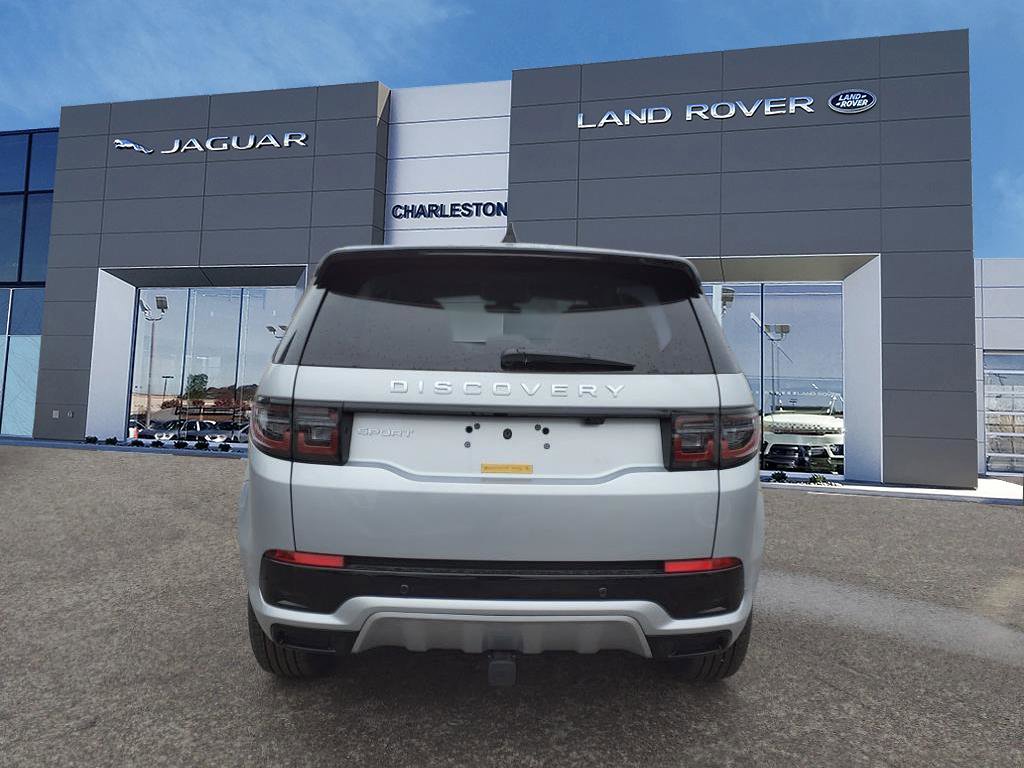 2024 Land Rover Discovery Sport S photo 4