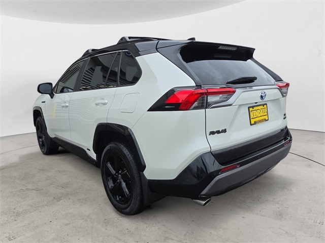 2021 Toyota RAV4 Hybrid XSE photo 2