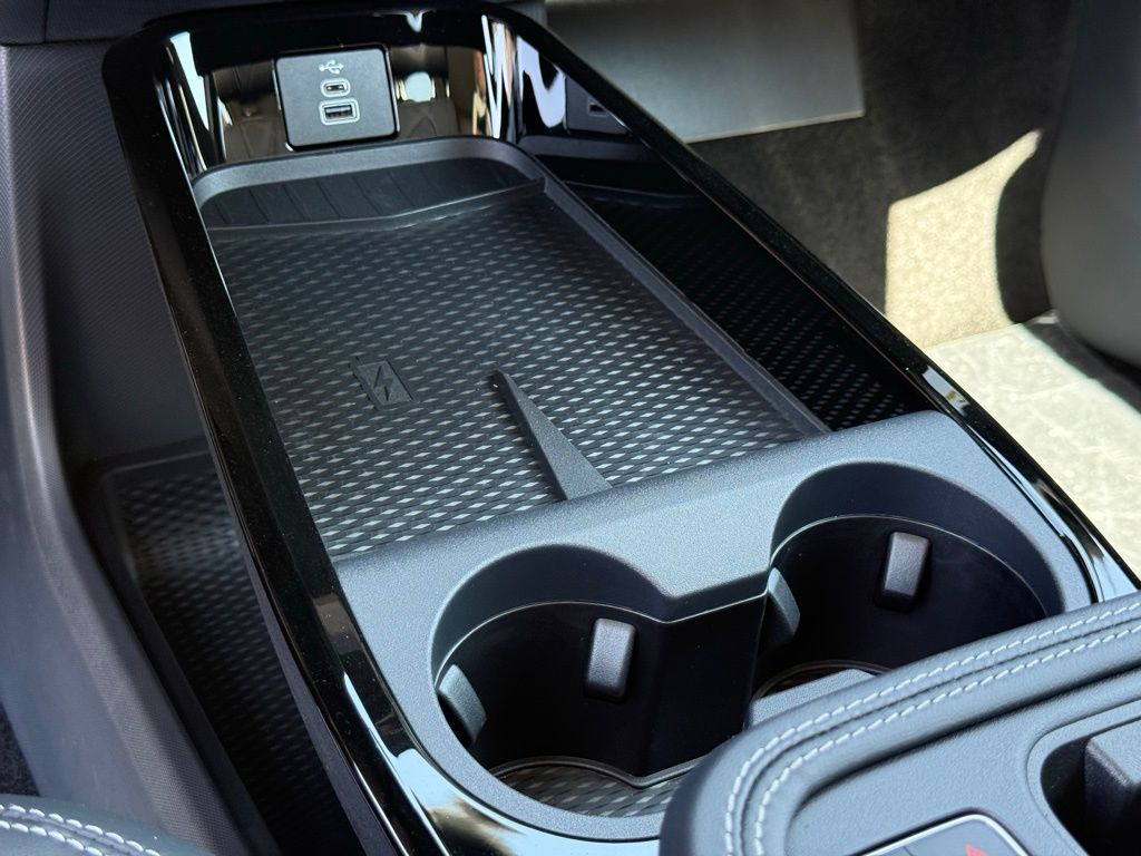 2025 Ford Mustang Mach-E Select photo 11