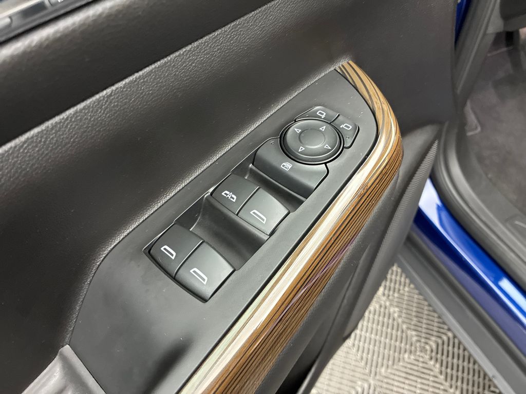 2023 Gmc Acadia SLE photo 10