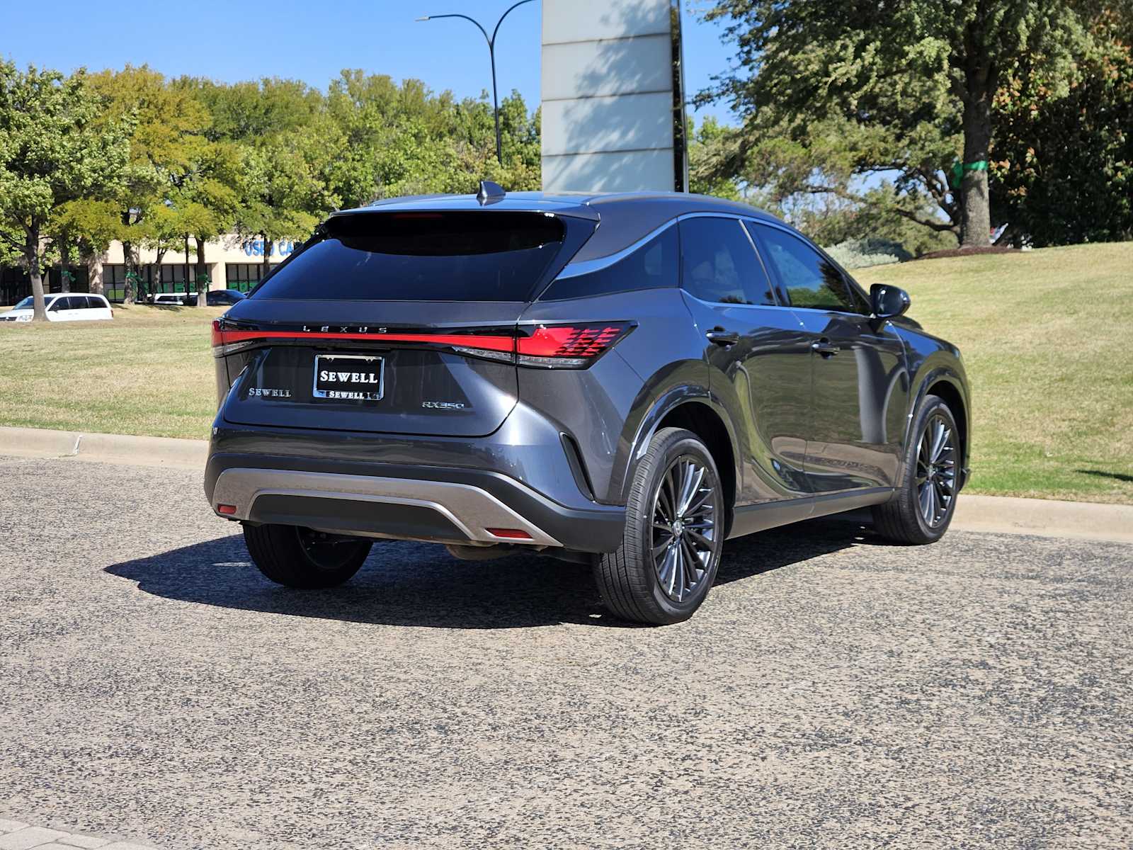 2025 Lexus RX 350 Premium photo 2