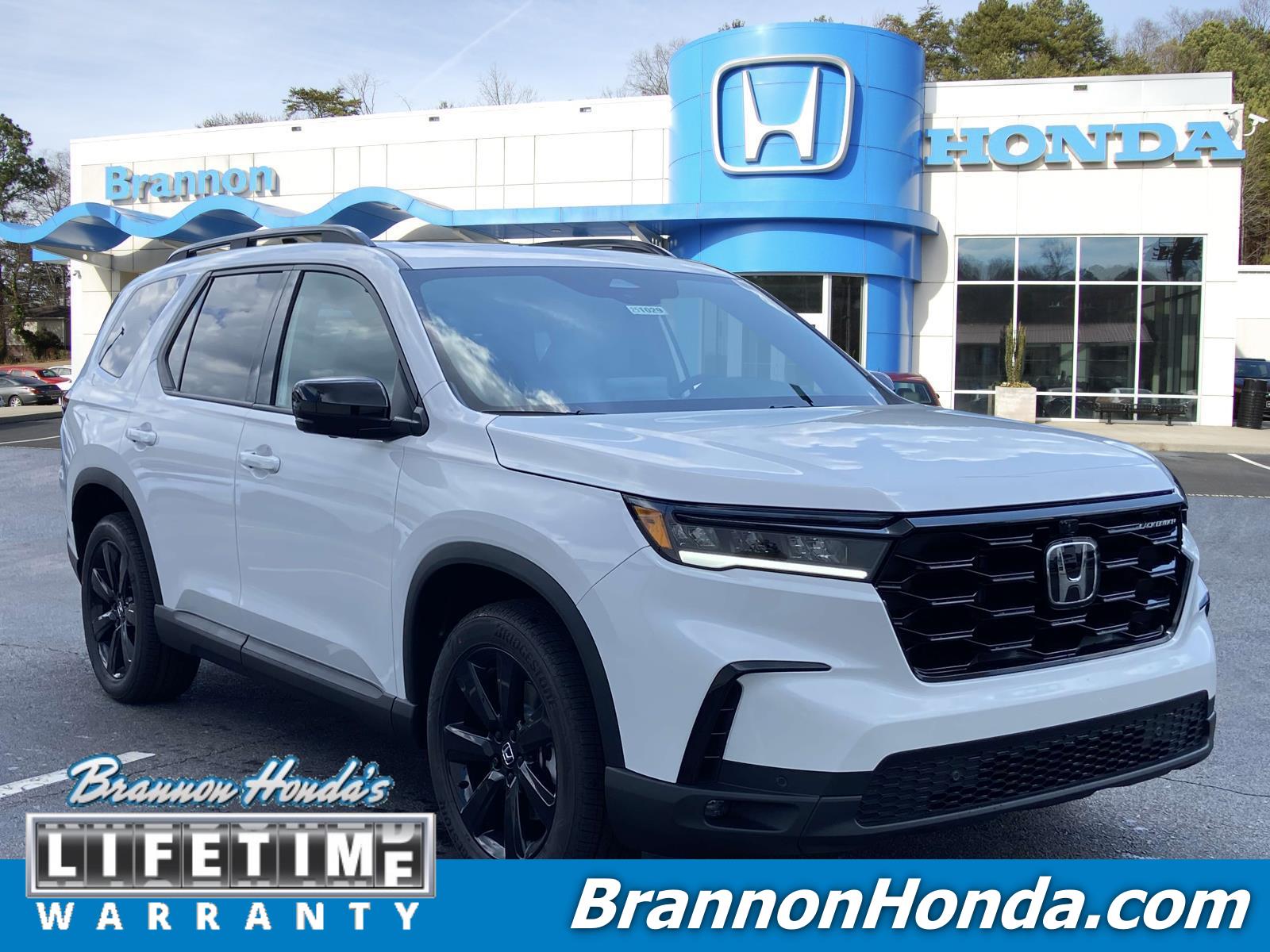 2025 Honda Pilot Black Edition's photo
