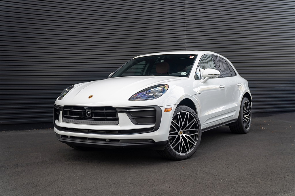2025 Porsche Macan