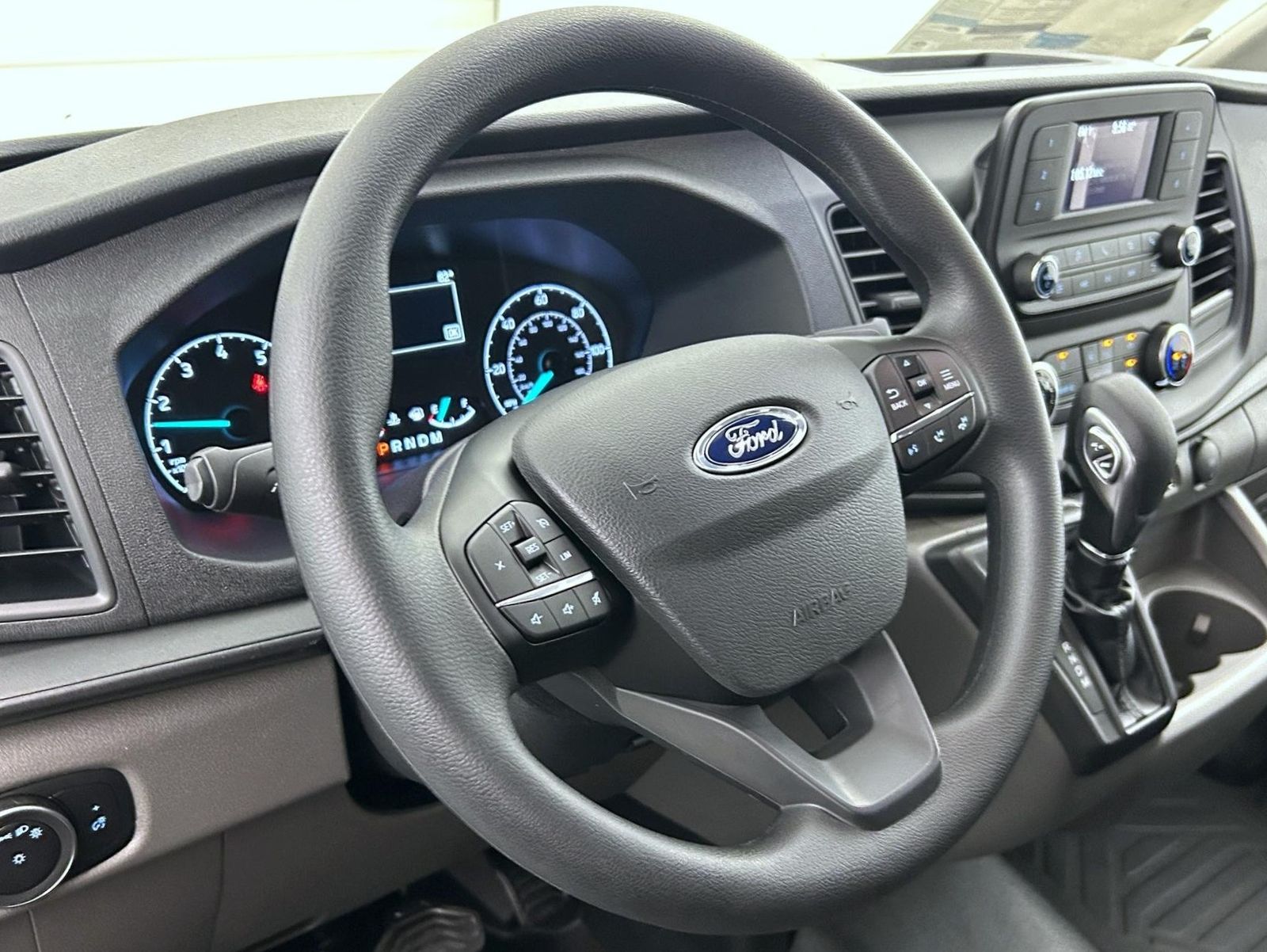 2025 Ford Transit photo 10