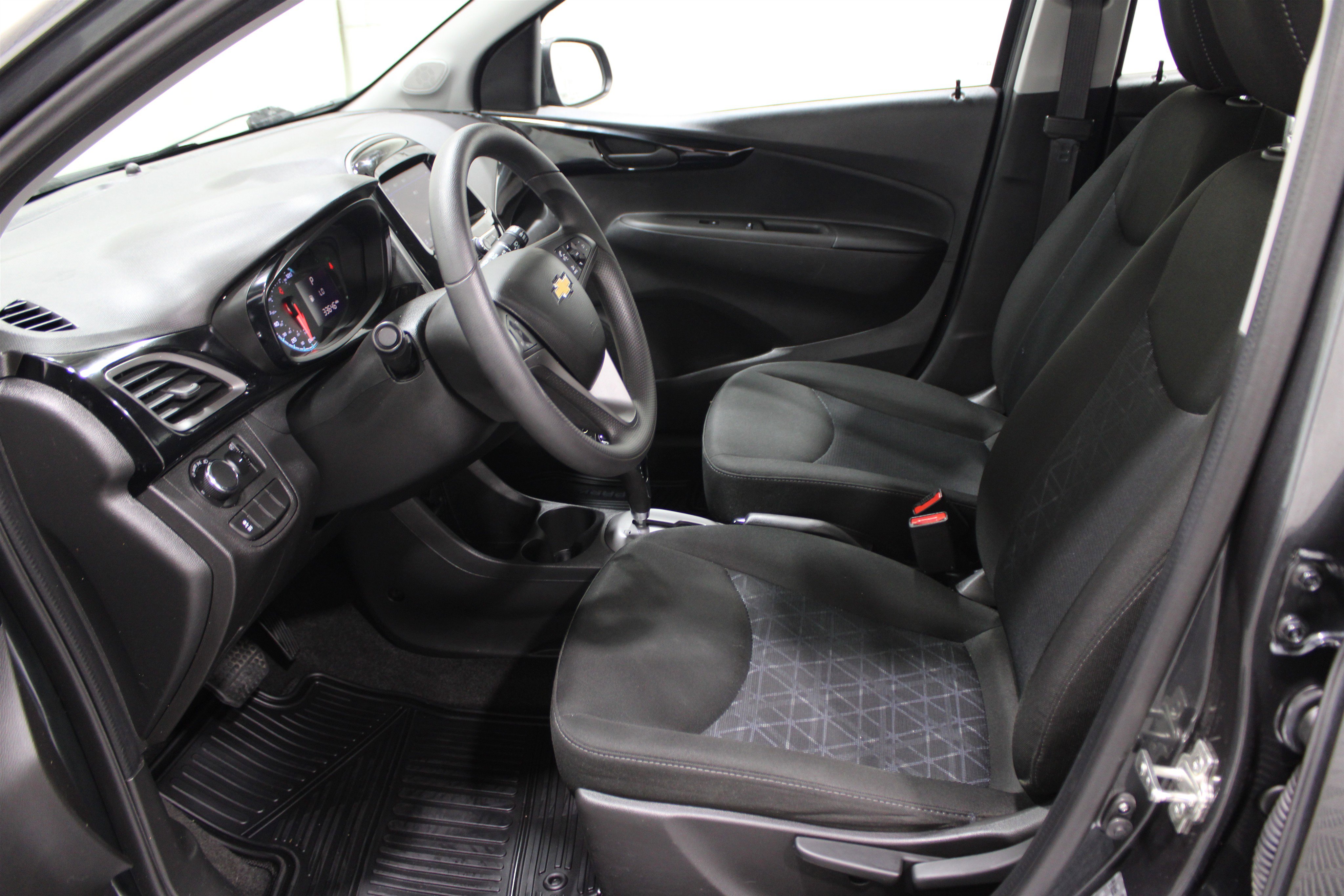 2021 Chevrolet Spark 1LT photo 3