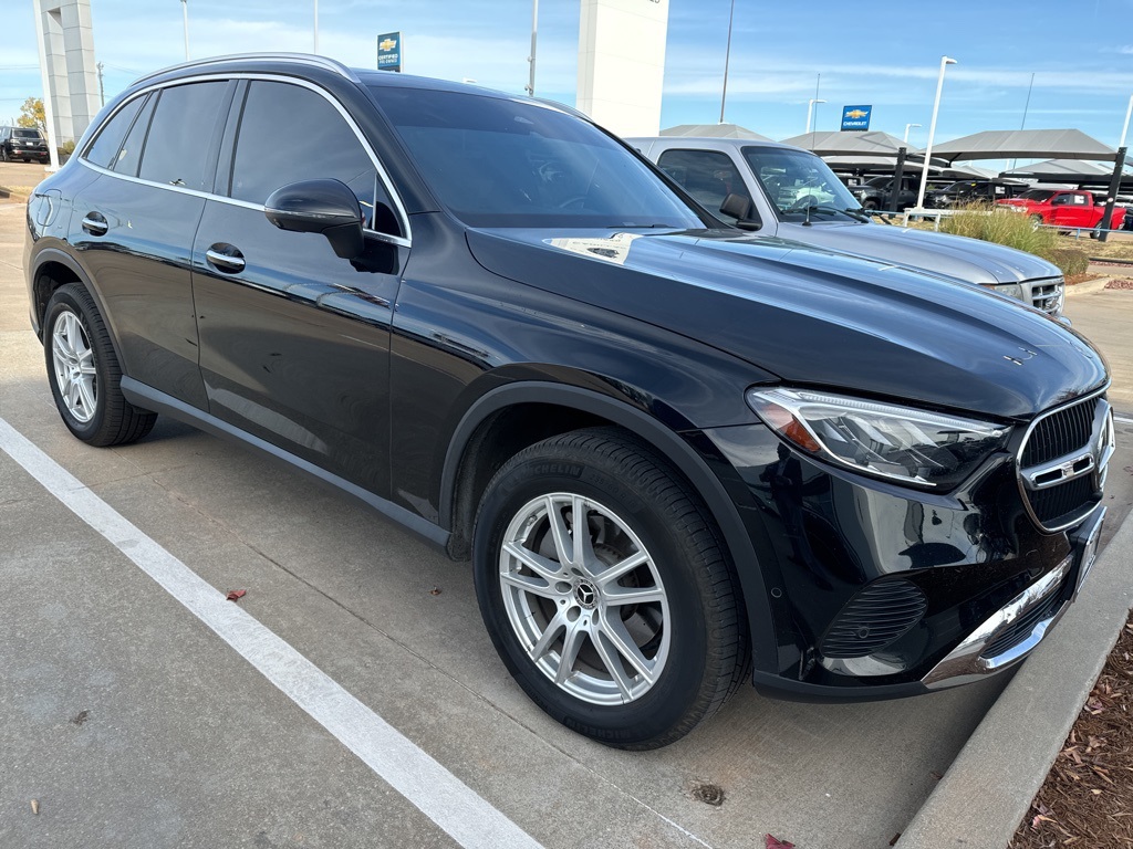 2023 Mercedes Benz GLC 300 4MATIC photo 2