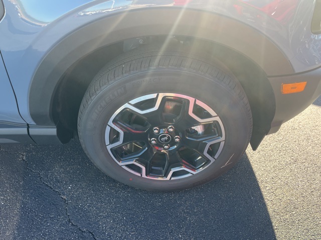 2025 Ford Bronco Sport Outer Banks photo 4