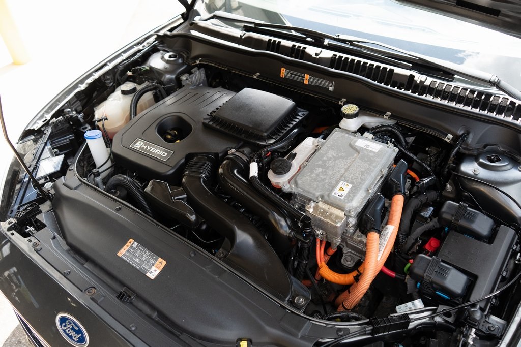 2019 Ford Fusion Hybrid Titanium photo 34
