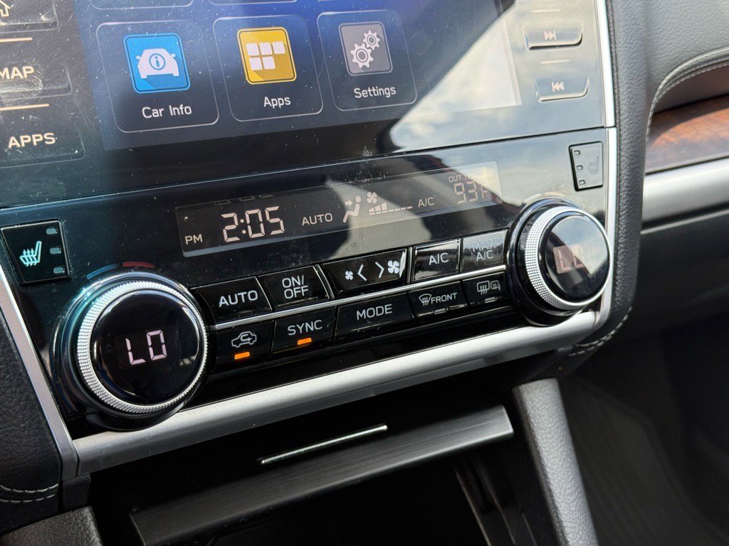 2018 Subaru Outback Limited photo 18