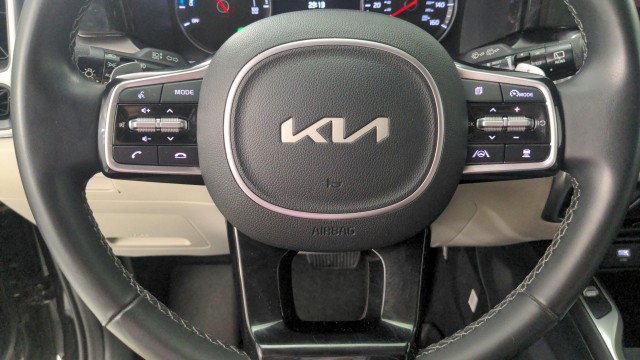 Used 2023 Aurora Black Kia EX image 17