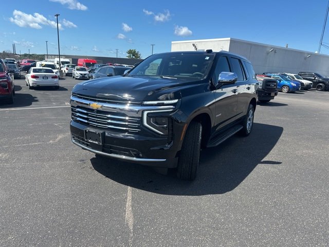 2025 Chevrolet Tahoe Premier photo 3
