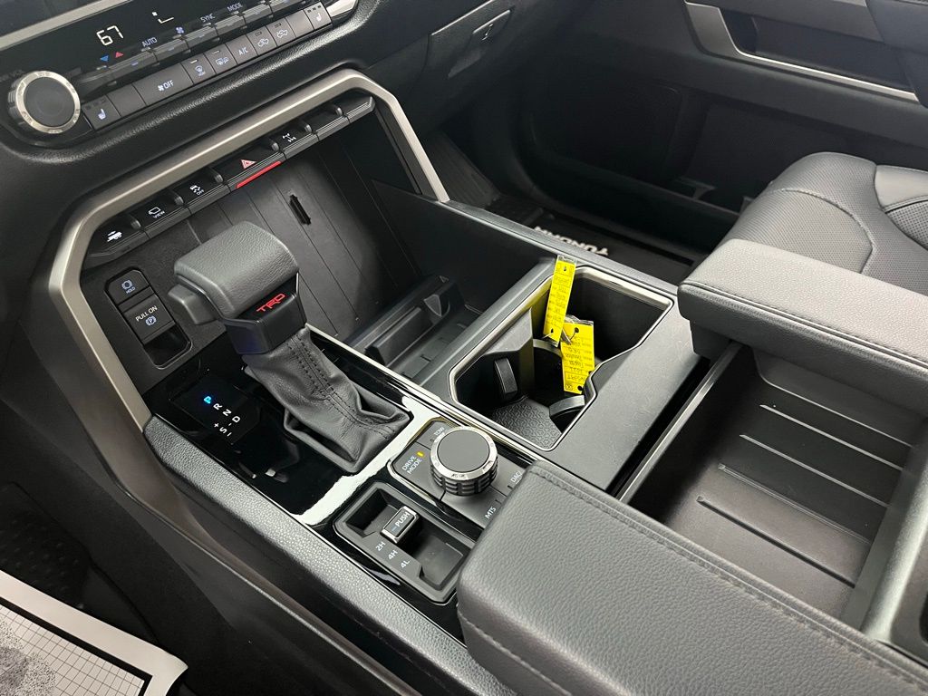2022 Toyota Tundra SR5 photo 23