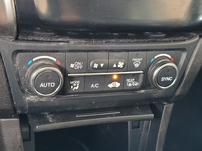 2019 Acura ILX Base photo 17