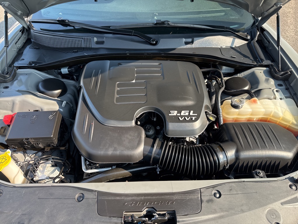 2019 Dodge Charger GT photo 9