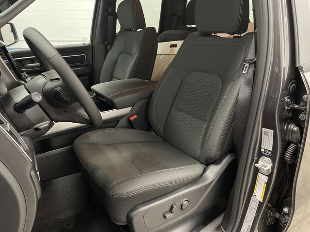 2025 Ram 1500 Big Horn photo 4
