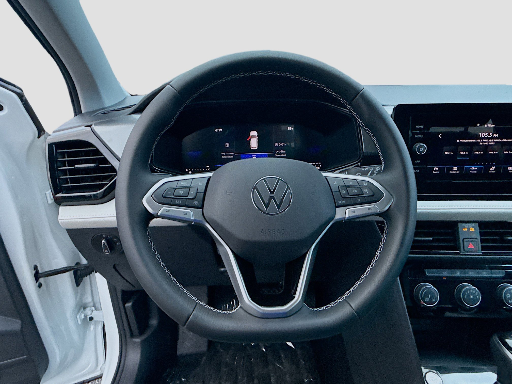 2025 Volkswagen Taos S photo 2