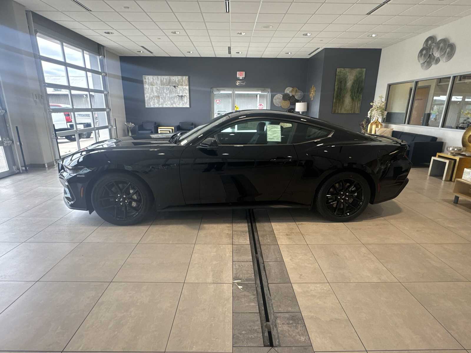 2025 Ford Mustang GT Premium photo 5