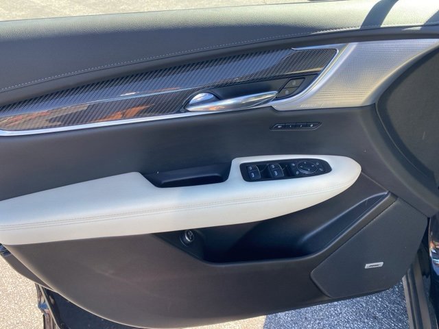 2024 Cadillac XT6 Sport photo 11